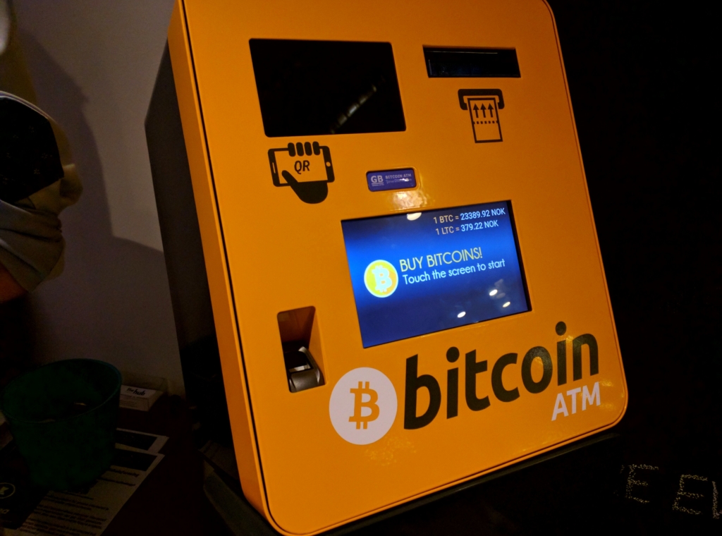Počet Bitcoin bankomatov vo svete prekročil 10 000.